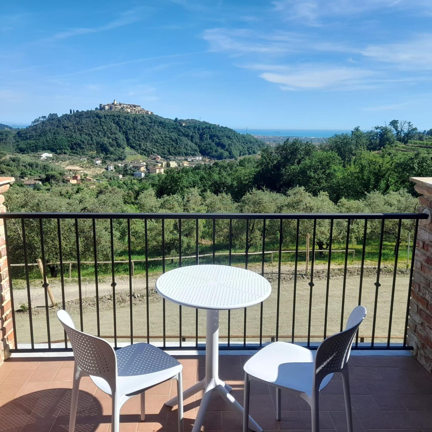 La Sarticola Villa Luni Eksteriør billede