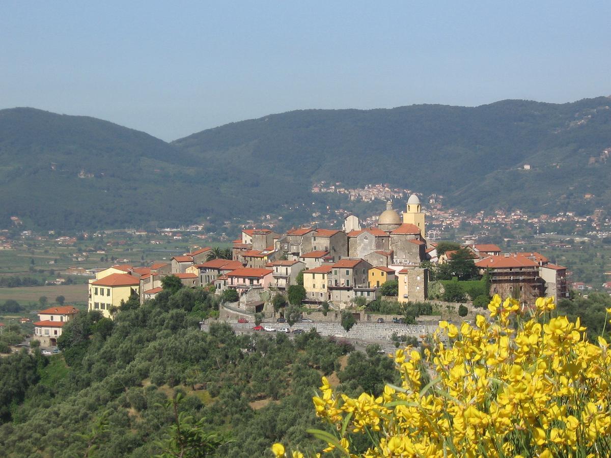 La Sarticola Villa Luni Eksteriør billede